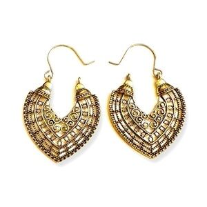 Vintage Style Gold Tone Hollow Design Hoop Earrings